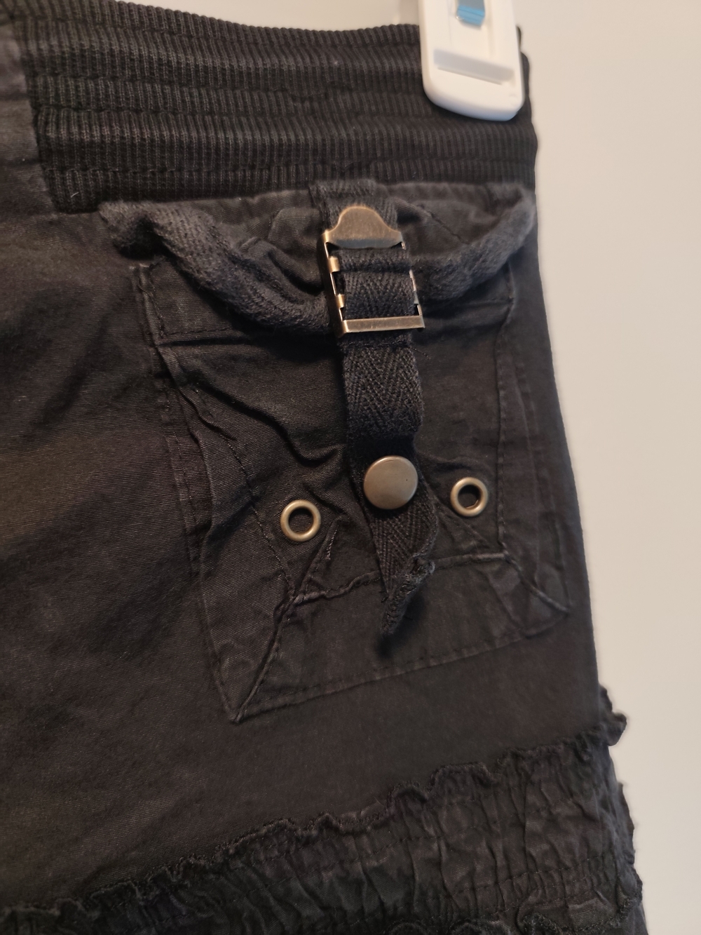 Vintage Jo Thirty Y2K Black Tiered Cargo Midi Skirt Whimsigoth Utility Grunge - Picture 4 of 8